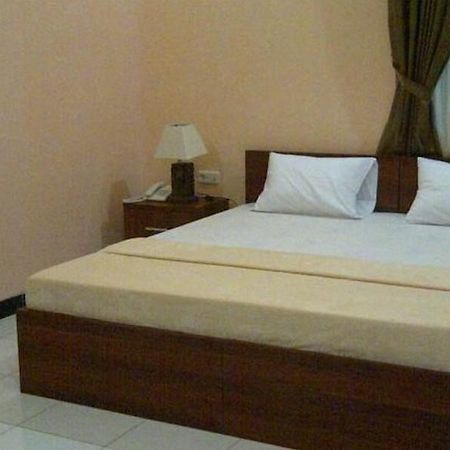 Mirda Gratia Hotel & Convention Cisarua Buitenkant foto